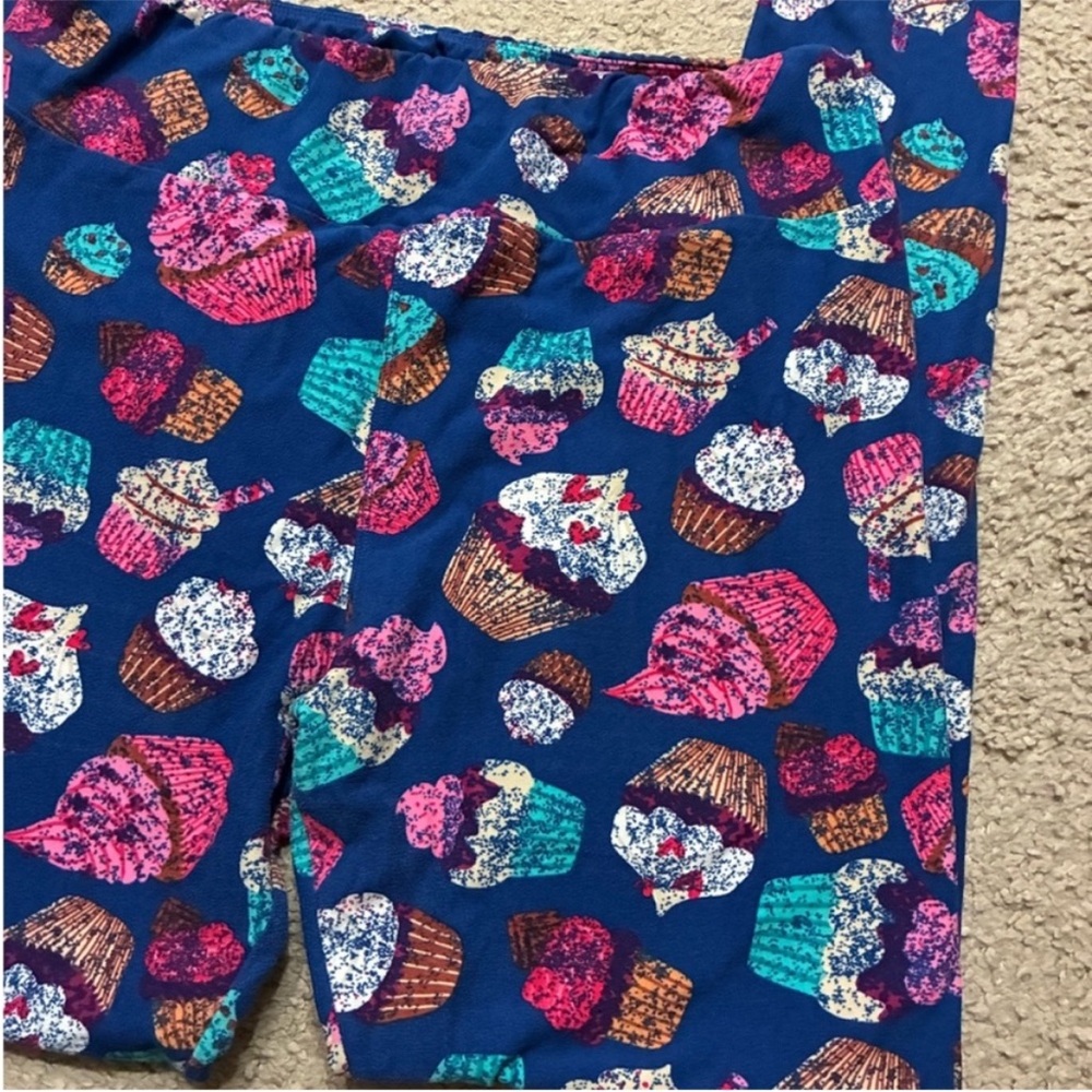 ❤️$5 Lularoe cupcake leggings size TC - Picture 3 of 8